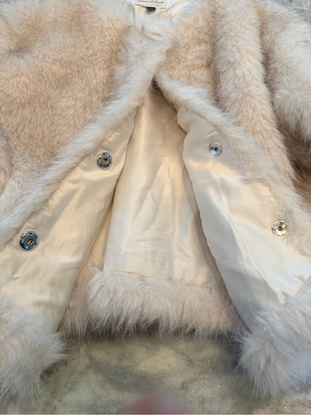 Universal Thread Large Ivory Plush Faux Fur Open Front Jacket - Picture 6 of 11